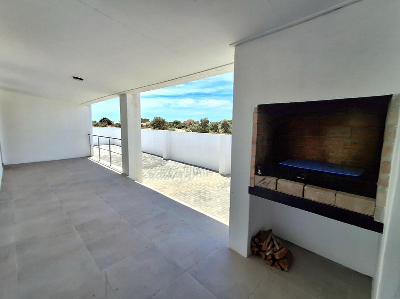 4 Bedroom Property for Sale in Harbour Lights Western Cape